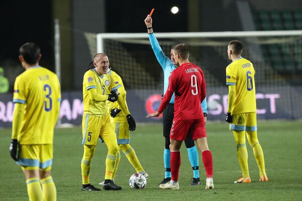 Литва заканчивает сезон волевой победой над Казахстаном Литва заканчивает сезон волевой победой над Казахстаном - Sputnik Литва