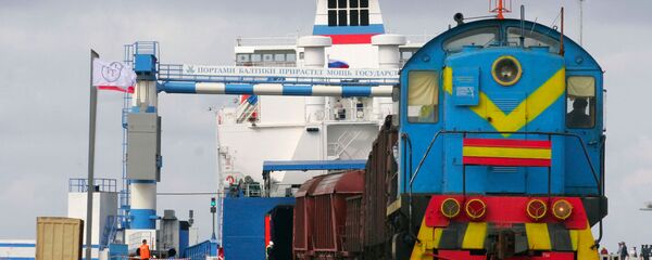 Морской торговый порт Усть-Луга Морской торговый порт Усть-Луга - Sputnik Литва