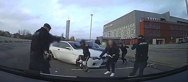 Клайпедская полиция задержала рэкетиров Клайпедская полиция задержала рэкетиров - Sputnik Lietuva