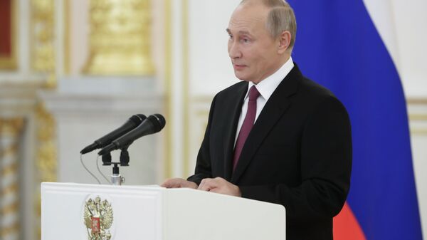 Президент РФ Владимир Путин на церемонии вручения верительных грамот чрезвычайными и полномочными послами 20 иностранных государств - Sputnik Lietuva