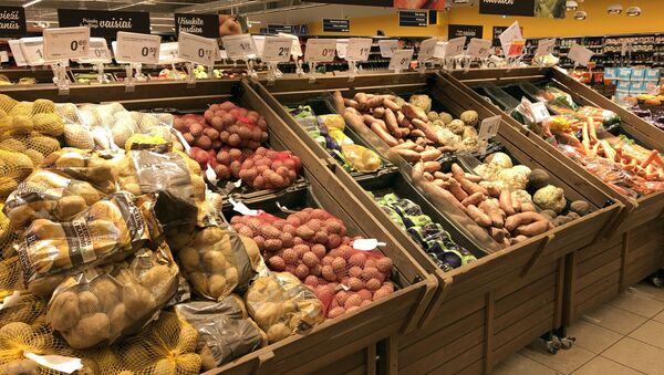 Овощной отдел в супермаркете, Вильнюс - Sputnik Литва