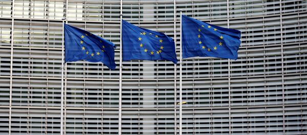 Флаги ЕС у штаб-квартиры Комитета в Брюсселе - Sputnik Литва