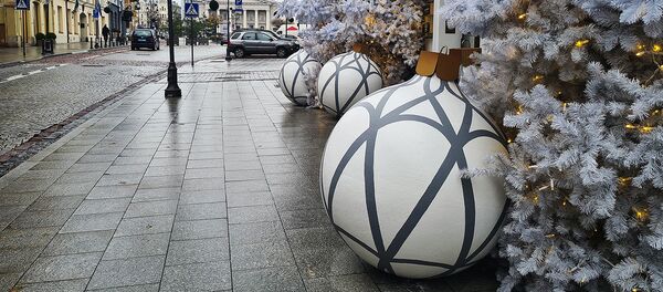 Подготовка Вильнюса к Рождеству и Новому Году Подготовка Вильнюса к Рождеству и Новому Году - Sputnik Lietuva