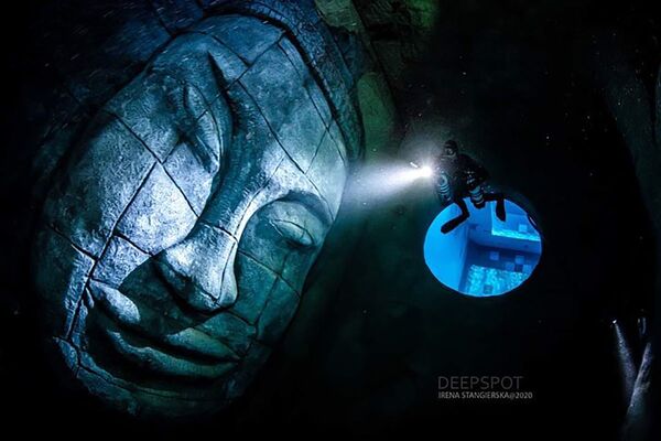 Храм Майя в самом глубоком бассейне в мире Deepspot в Польше  - Sputnik Lietuva