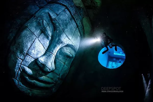 Храм Майя в самом глубоком бассейне в мире Deepspot в Польше Храм Майя в самом глубоком бассейне в мире Deepspot в Польше - Sputnik Lietuva