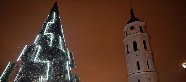 Зажжение Рождественской елки в Вильнюсе Зажжение Рождественской елки в Вильнюсе - Sputnik Lietuva