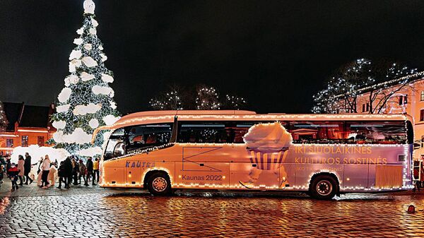 Šventinę nuotaiką kauniečiams atveš Kalėdinis autobusas Šventinę nuotaiką kauniečiams atveš Kalėdinis autobusas - Sputnik Lietuva