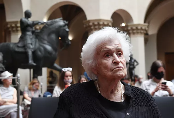 Maskvoje mirė Puškino muziejaus prezidentė Irina Antonova Maskvoje mirė Puškino muziejaus prezidentė Irina Antonova - Sputnik Lietuva