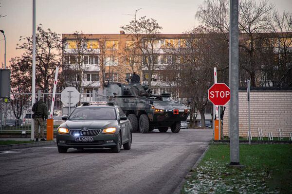 Польские военные отработали передислокацию на территорию Литвы - Sputnik Литва