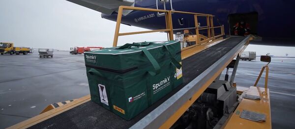 Сербия получила первую партию российской вакцины “Спутник V” - Sputnik Литва