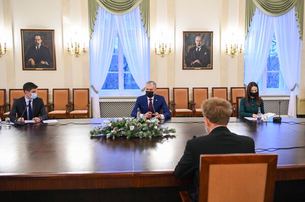 Совет экспертов рекомендовал правительству Литвы ужесточить карантин Совет экспертов рекомендовал правительству Литвы ужесточить карантин - Sputnik Литва