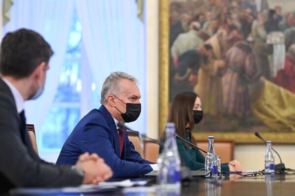 Совет экспертов рекомендовал правительству Литвы ужесточить карантин Совет экспертов рекомендовал правительству Литвы ужесточить карантин - Sputnik Литва