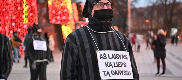 Флешмоб против ограничений во время пандемии коронавируса в Вильнюсе  - Sputnik Литва