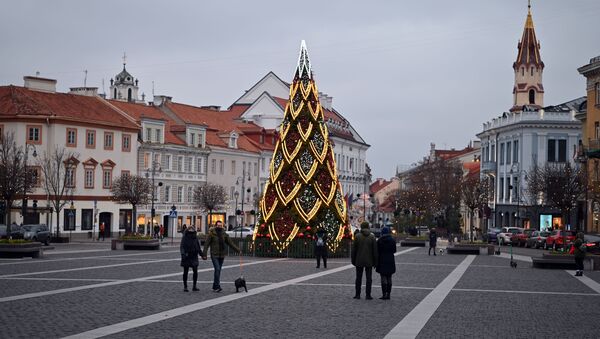 Рождественская елка на Ратушной площади Вильнюса - Sputnik Литва