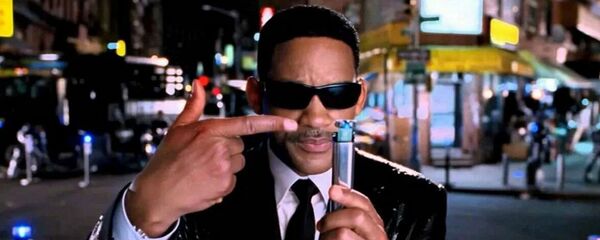 Filmas Vyrai juodais drabužiais-3 Filmas Vyrai juodais drabužiais-3 - Sputnik Lietuva