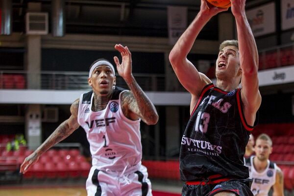 Обескровленный Ритас не сумел дать бой чемпиону Латвии Обескровленный Ритас не сумел дать бой чемпиону Латвии - Sputnik Литва