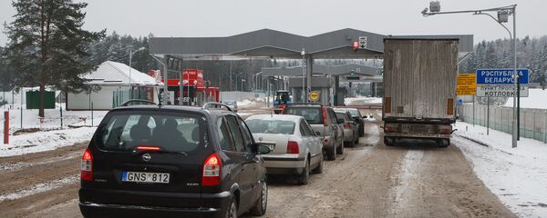 Пункт пропуска Котловка (сопредельный Лаворишкес) на белорусско-литовской границе Пункт пропуска Котловка (сопредельный Лаворишкес) на белорусско-литовской границе - Sputnik Литва