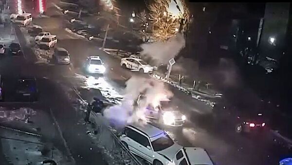 Rusijoje sprukdamas nuo policijos neblaivus vairuotojas sudaužė keturis automobilius - Sputnik Lietuva