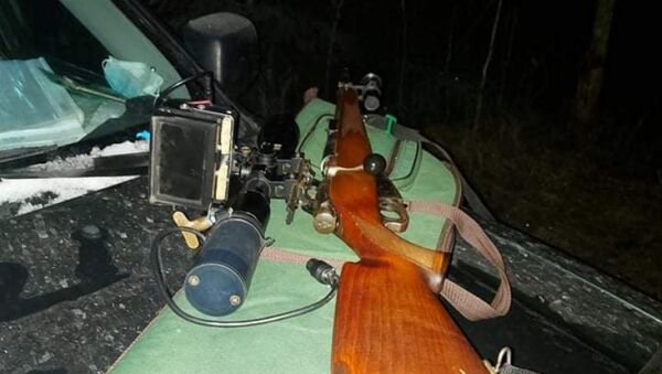 Medžiotojo šautuvas su naktinio matymo prietaisu - Sputnik Lietuva