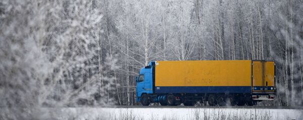 Автомобиль едет Автомобиль едет - Sputnik Lietuva