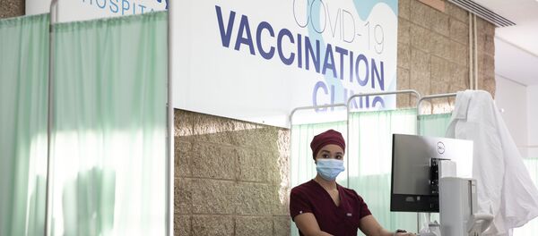 Vakcinacija nuo koronaviruso Niujorko ligoninėje Vakcinacija nuo koronaviruso Niujorko ligoninėje - Sputnik Lietuva