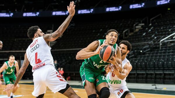 Базер-битер Григониса стал для фанатов Жальгириса подарком на Рождество - Sputnik Литва