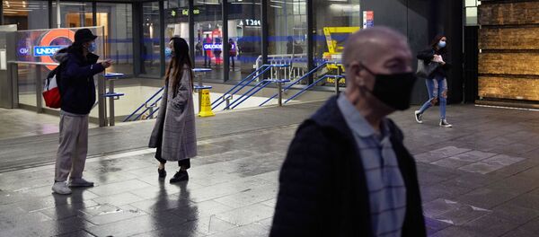 Ситуация в Лондоне в связи с выявлением нового штамма коронавируса Ситуация в Лондоне в связи с выявлением нового штамма коронавируса - Sputnik Lietuva