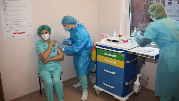 Вакцинация в Клайпедской университетской больнице в Литве  - Sputnik Lietuva
