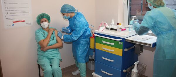 Вакцинация в Клайпедской университетской больнице в Литве Вакцинация в Клайпедской университетской больнице в Литве - Sputnik Lietuva