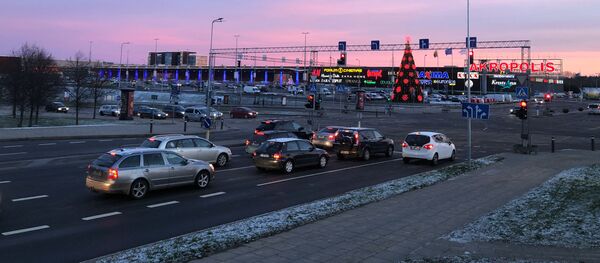 Здание торгового центра Акрополис в Вильнюсе Здание торгового центра Акрополис в Вильнюсе - Sputnik Lietuva