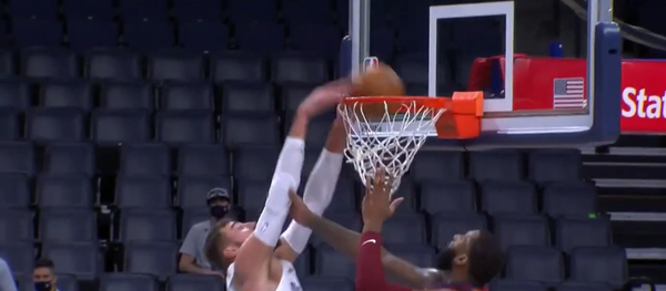 Мемфиз Гриззлис играют против Кливленд Кавальерс в матче НБА, 7 января 2021 года Мемфиз Гриззлис играют против Кливленд Кавальерс в матче НБА, 7 января 2021 года - Sputnik Литва