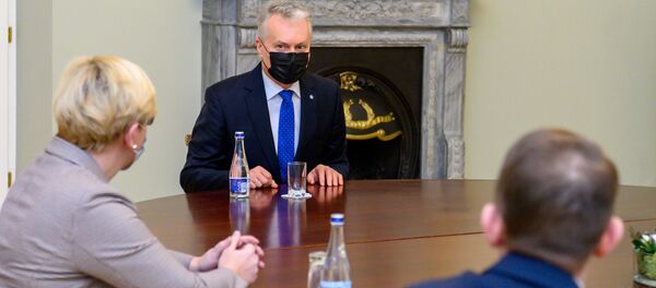 Встреча президента Гитанаса Науседы, премьер-министра Ингриды Шимоните и министра здравоохранения Арунаса Дулкиса - Sputnik Литва