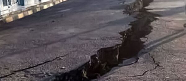 Сильное землетрясение 6.7 балла Иркутск, Россия и Murun-kuren, Turt Mongolia Сильное землетрясение 6.7 балла Иркутск, Россия и Murun-kuren, Turt Mongolia - Sputnik Lietuva