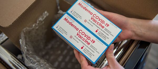 Вакцина против коронавируса Moderna Covid-19 - Sputnik Литва