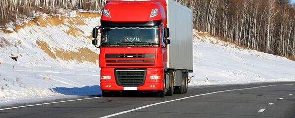 Фура на зимней дороге - Sputnik Литва