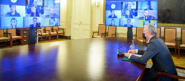 Lietuvos prezidentas Gitanas Nausėda Užsienio politikos koordinaciniame posėdyje Lietuvos prezidentas Gitanas Nausėda Užsienio politikos koordinaciniame posėdyje - Sputnik Lietuva