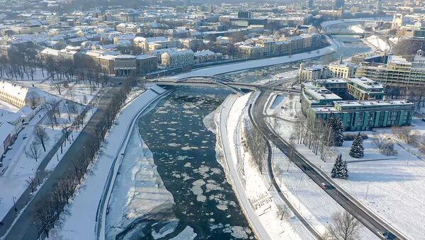Vilniaus savivaldybė nufilmavo Neryje plaukiantį ledą - Sputnik Lietuva