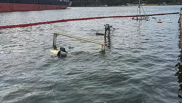 Klaipėdos uoste nuskendo žemkasė
