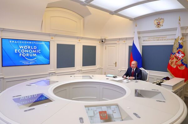 Yra rizika susidurti su visų kova prieš visus. Putinas pasakė kalbą Davoso forume Yra rizika susidurti su visų kova prieš visus. Putinas pasakė kalbą Davoso forume - Sputnik Lietuva