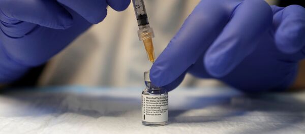 Вакцина от коронавируса Pfizer-BioNTech (COVID-19) - Sputnik Литва