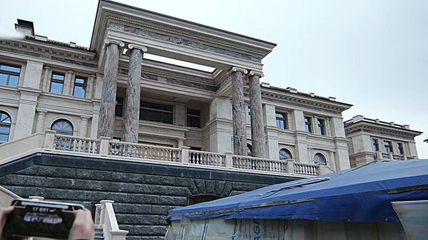 СМИ опубликовали репортаж из дворца в Геленджике СМИ опубликовали репортаж из дворца в Геленджике - Sputnik Литва