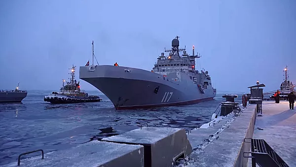 Прибытие нового БДК Петр Моргунов в Североморск - Sputnik Lietuva