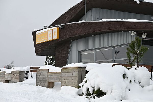 Открытие после карантина горнолыжного  центра  “Лепкальнис”  в Литве - Sputnik Lietuva