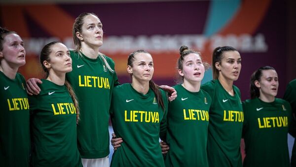 Женская сборная Литвы на матче против сборной Турции, 4 февраля 2021 - Sputnik Литва