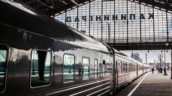 Фирменный поезд Янтарь - Sputnik Литва