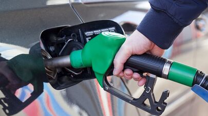 Заправка автомобиля на АЗС