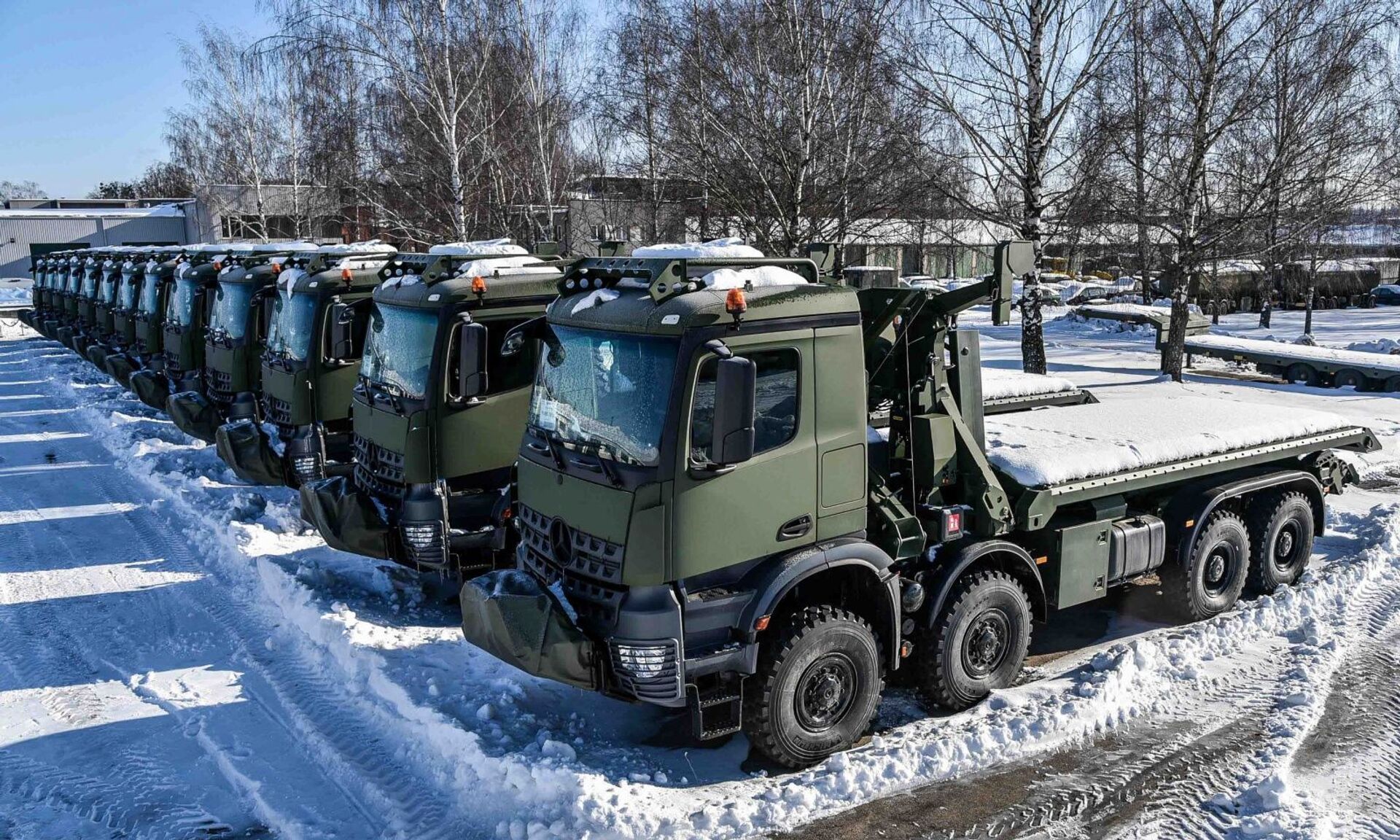 Вооруженные силы Литвы получили 15 немецких грузовиков - Sputnik Литва, 1920, 22.02.2021