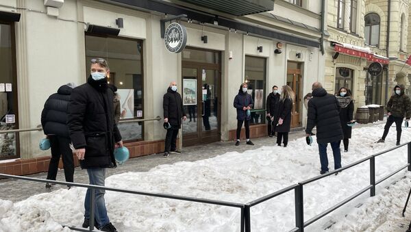 Акция протеста владельцев и сотрудников закрытых на фоне пандемии баров, ресторанов и ночных клубов в Вильнюсе - Sputnik Lietuva