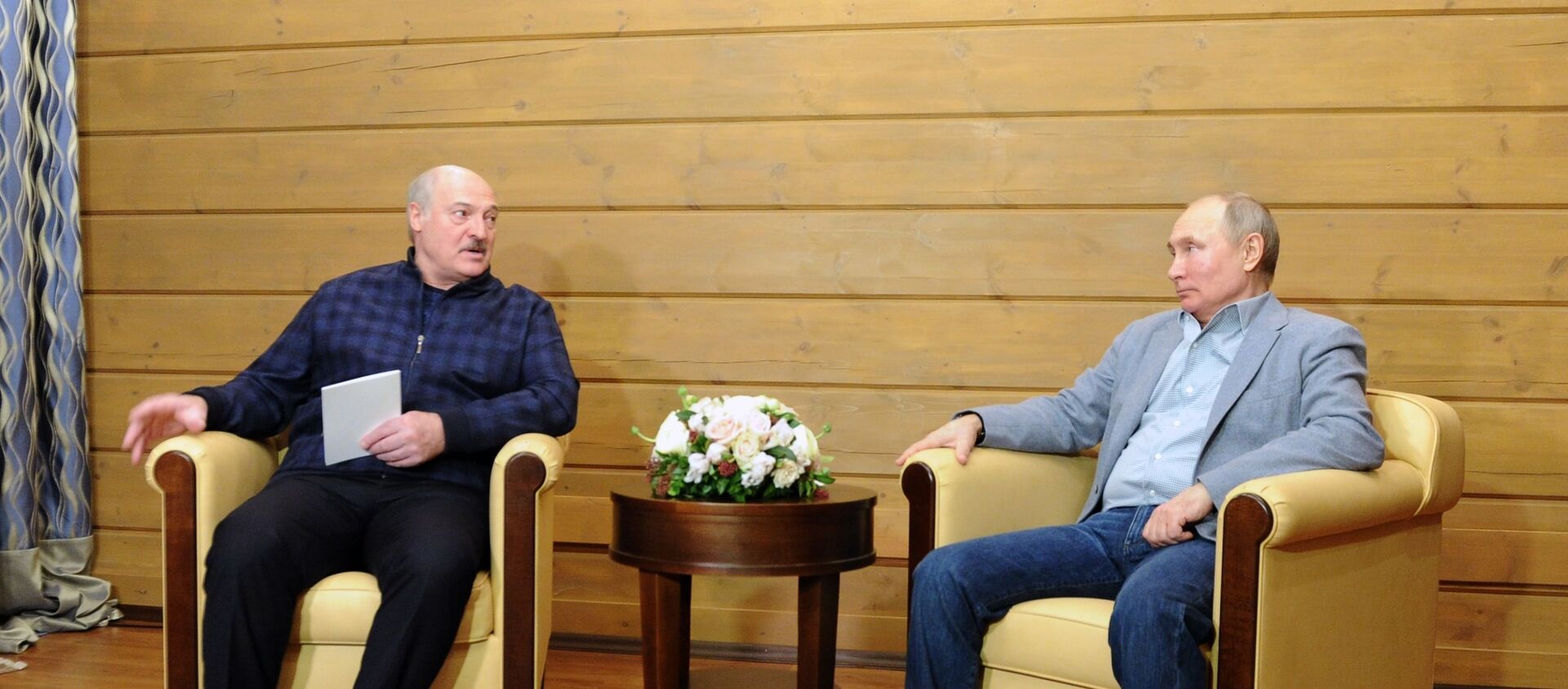 Президент Белоруссии Александр Лукашенко и президент России Владимир Путин встретились в Сочи, 22 февраля 2021 - Sputnik Lietuva, 1920, 02.04.2021