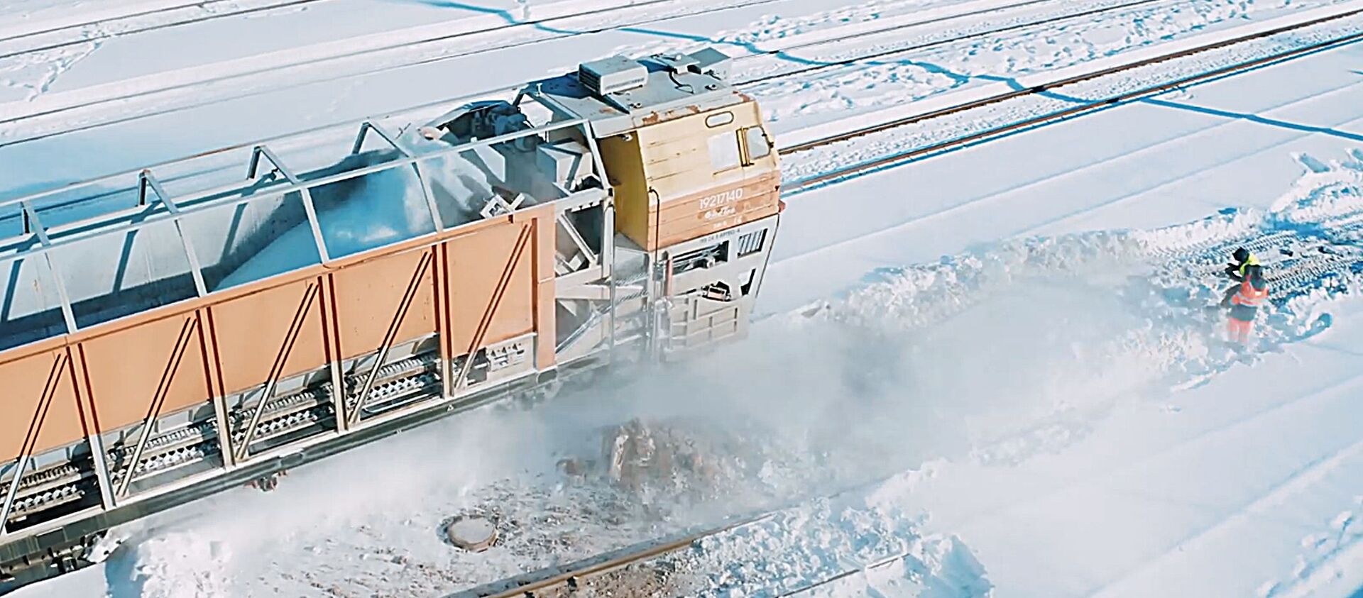 Литовские железные дороги показали на видео уборку снега - Sputnik Литва, 1920, 26.02.2021